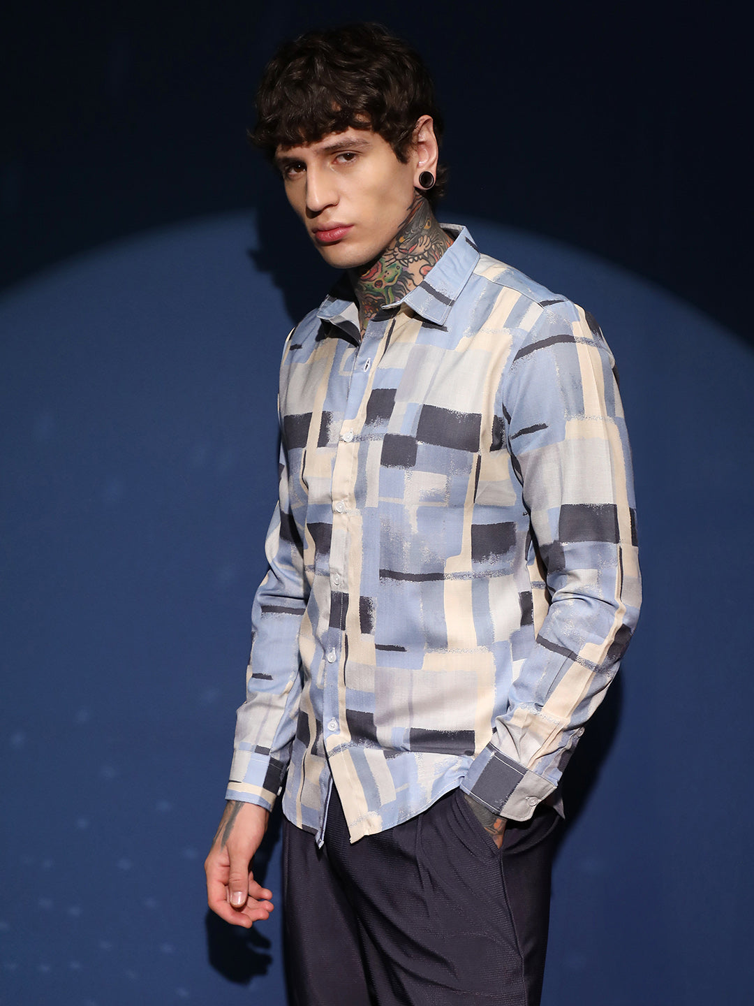 Cubic-Overlap Shirt