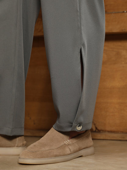 Lightweight - Straight-Cuffed Pleated Trousers