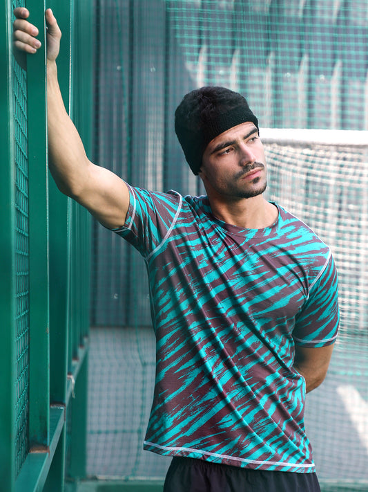Contrast-Stroke Activewear T-Shirt